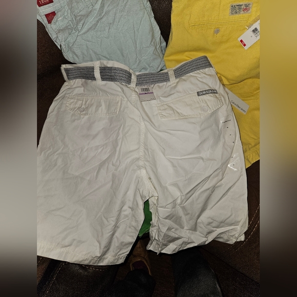 Lot of men's shorts 38 Calvin Klein IZOD etc - Picture 2 of 8